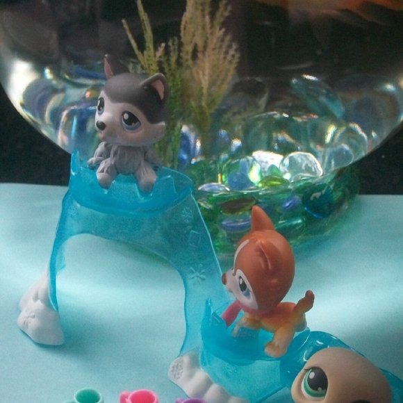 Littlest Pet Shop Winter Husky lot Accessory - Picture 3 of 3